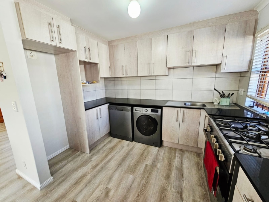 3 Bedroom Property for Sale in Kleinmond Western Cape